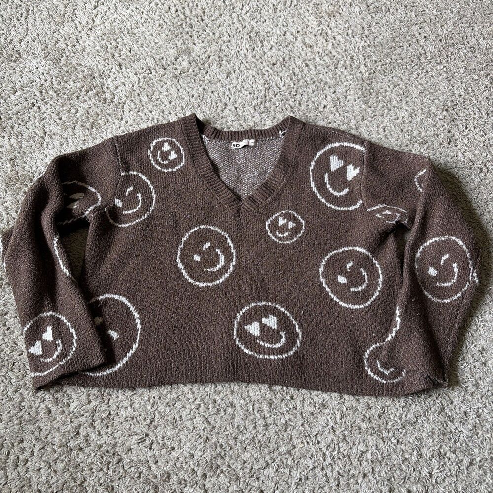 SO Cropped Brown Knit Women’s L Smiley Face Graphic Print Pullover Sweater